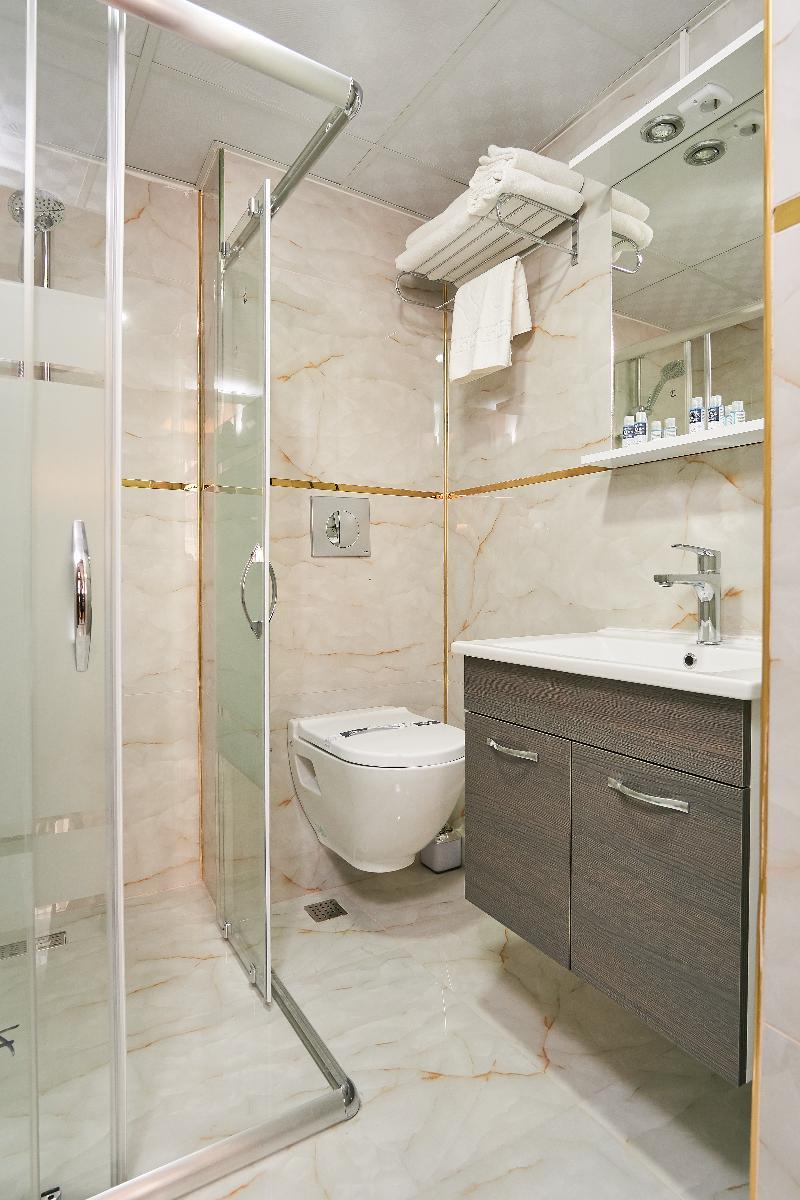 Renzo Istanbul 伊斯坦布尔 外观 照片
